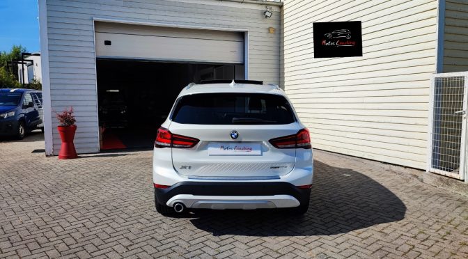 BMW X1 (F48) phase 2 SDRIVE16D XLINE DKG7 // TOIT PANO // LED // CAMERA // HISTORIQUE BMW